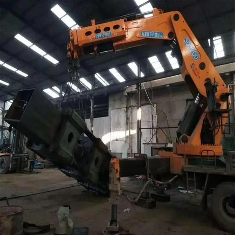 眉山130吨折臂吊车出租吊机租赁附近电话